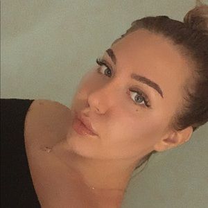 Meet your Posher, Vlada